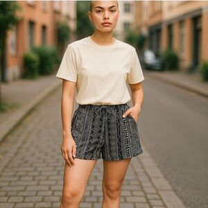 American Eagle elastic waist Aztec print shorts women’s size small‎